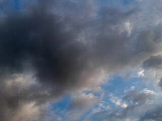 Obraz premium clouds thick clouds sun peeping throw clouds