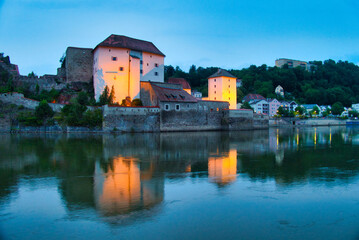 Fototapeta premium Passau an der Donau -Abendstimmung an der Donau