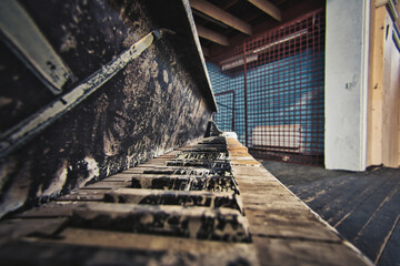 Klavier Lost Place - Beatiful Decay - Abandoned - Verlassener Ort - Urbex / Urbexing - Lost Place -...