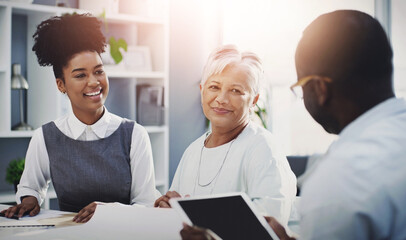 Obraz premium Group, business people and meeting with tablet screen for feedback or report, manager with performance review. Man, women and diversity with ebook in office for communication, teamwork or development