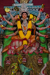 Obraz premium still picture of beautiful decorated Devi Durga on the occasion of UNESCO recognized Durga Puja in India