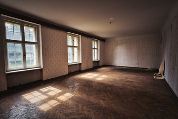 Raum - Fenster - Schatten - Beatiful Decay - Abandoned - Verlassener Ort - Urbex / Urbexing - Lost Place - Artwork - Creepy - High quality photo