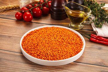 Raw red lentil for cooking