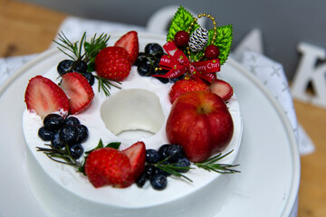 View of the strawberry and chocolate cake