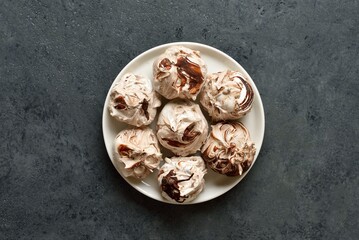 Chocolate meringue cookies