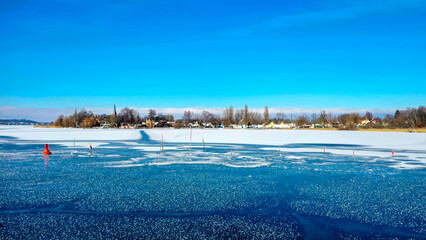 Zugefrorende Havel bei Gelow und Werder an der Havel