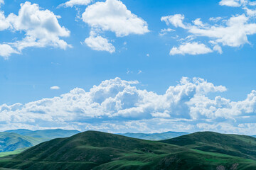 Fototapeta premium mountains and clouds
