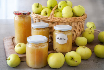 Apfelmus aus Frühäpfel - alte Apfelsorte