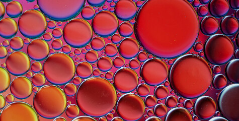 Fluid Beauty: Unveiling the Mysterious Allure of Liquid Art in Oil
