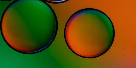 Fluid Beauty: Unveiling the Mysterious Allure of Liquid Art in Oil
