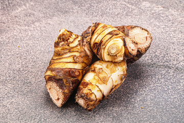 Natural organic raw ginger root