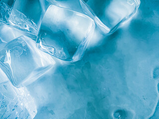 icecubes background,icecubes texture,icecubes wallpaper,ice helps to feel refreshed and cool water from the icecubes helps the water refresh your life and feel good.ice drinks for refreshment business