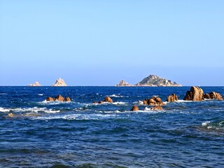 Schroffe Küste bei Santa Maria Navarrese auf Sardinien