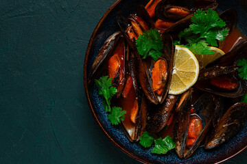 mussels in tomato sauce, homemade, no people,