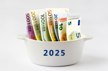 2025, Geldscheine, Euro, Geldtopf