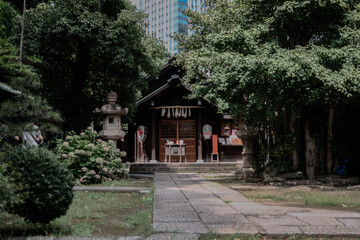 都会の神社