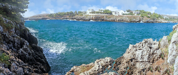 Vista panoramica della costa di Porto Badisco nel Salento 425c29