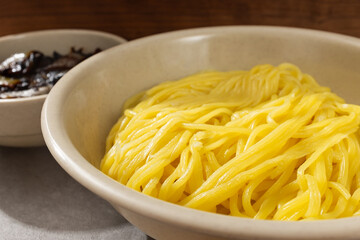 gun jjajang using roasted black bean paste without adding water