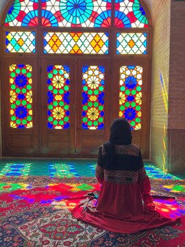 Fenster in der Nasir ol Molk Moschee, Shiras, Iran, 2022