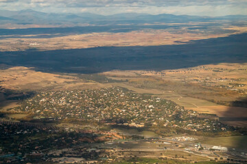 Urbanización Ciudad Santo Domingo en Algete y vista del valle del río Jarama, Madrid, España....