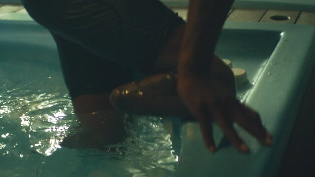 Para-runner exiting the ice bath