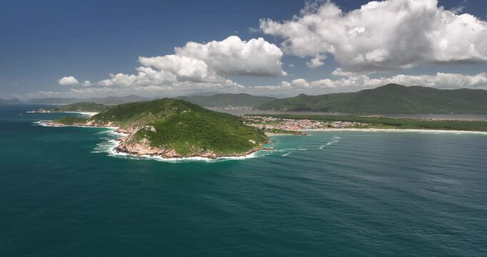 Litoral de Florianopolis, vista a&eacute;rea do Bairro Barra da Lagoa. 
