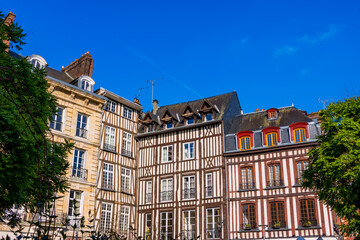 Fototapeta premium Maisons à colombages dans les rues de Rouen