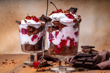 Brownie cake trifle, Black forest dessert