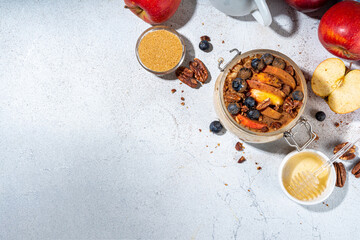 Apple pie overnight oatmeal