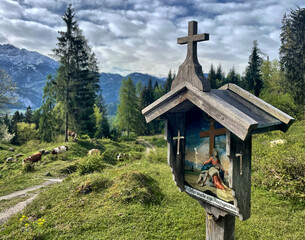 Station am Kreuzweg zur Kapelle am Nußlberg bei Kiefersfelden, Inntal, Bayern, Alpen, Deutschland