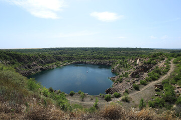 Obraz premium Beautiful lake in the mountains from the height