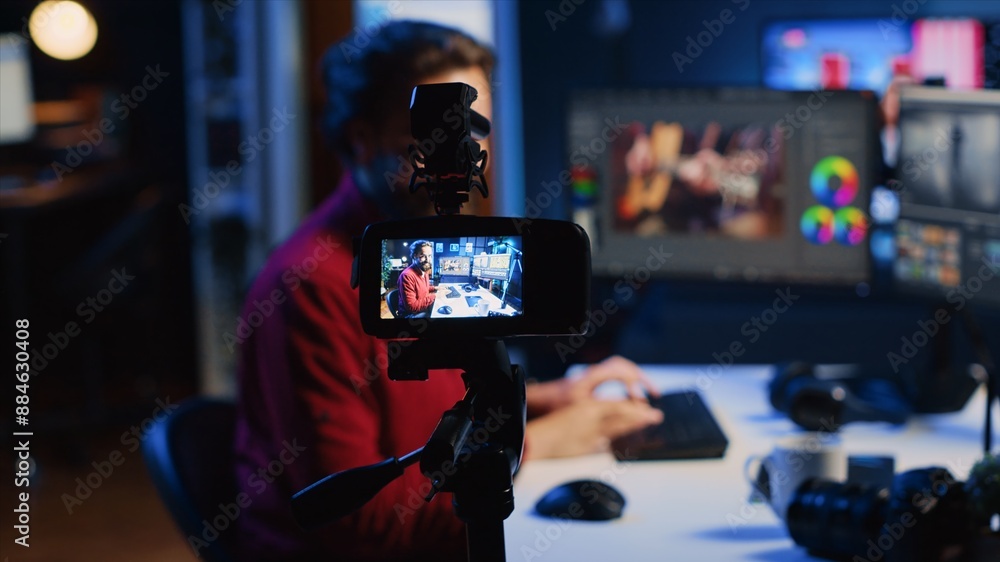 Aufkleber photographer content creator using professional camera to record basic photography editing technique