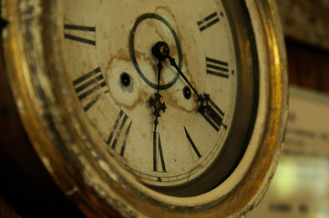 Old Clock、古い時計