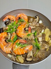 Baked Shrimp with Glass Noodles.