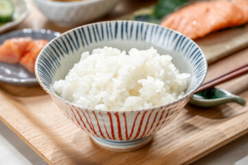 栄養バランスの取れた健康的な和食の朝食