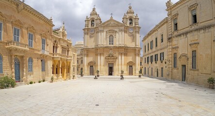 Panoramic picture of St. Paul's Cathedral in the historic Maltese city of Mdina with a deserted forecourt © Aquarius