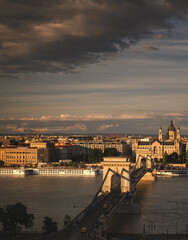 Obraz premium Famous Chain Bridge in Budapest, Hungary in summer