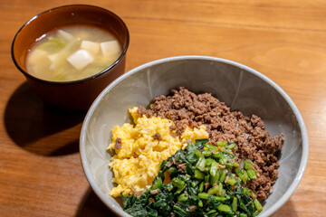 おいしい三色丼
