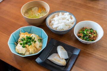 卵豆腐のある朝食
