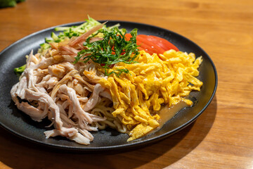 冷やし中華とスープ