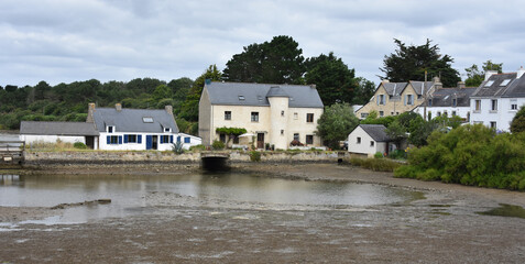 low tide with house, Ria d''Etel, Golf Of Morbihan, Beauty of Brittany,  France