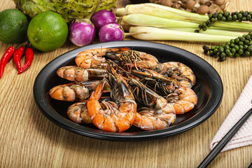 Boiled big tiger fresh shrimp