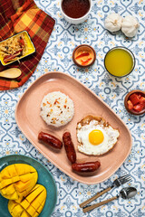 Filipino Longsilog