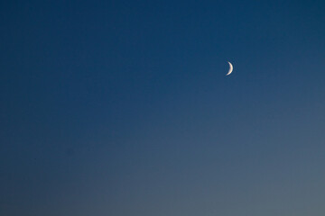 Die Sonne am Mond