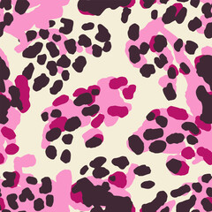 Abstract animal skinand fur print seamless pattern with nature hand drawn shapes, spots, dots and lines with textures. Vibrant jungle boho print. Modern exotic collage geometric vector illustration