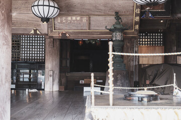 Historic temples and shrines that herald the arrival of autumn【Hase-dera Temple】