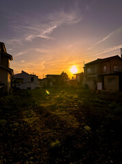 空き地と夕陽