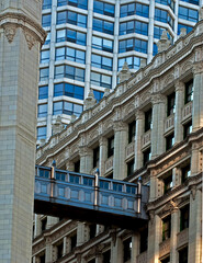 An isolated skyscraper detailed view showing a skybridge between buildings in Chicago, Illinois, USA_09102011_0749.
