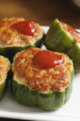 ピーマンの肉詰め