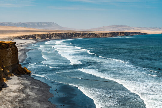 Tranquility at Paracas. Serene Paracas Shores: Nature&rsquo;s Undisturbed Splendor